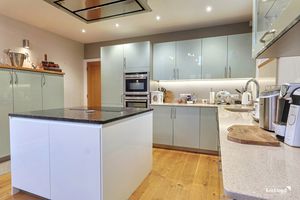 Photo 13- click for photo gallery